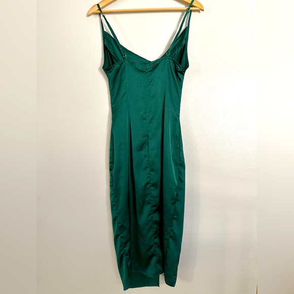 PrettyLittleThing Emerald Green Strappy Satin Cowl Midi Dress size 4 in EUC - Picture 10 of 12